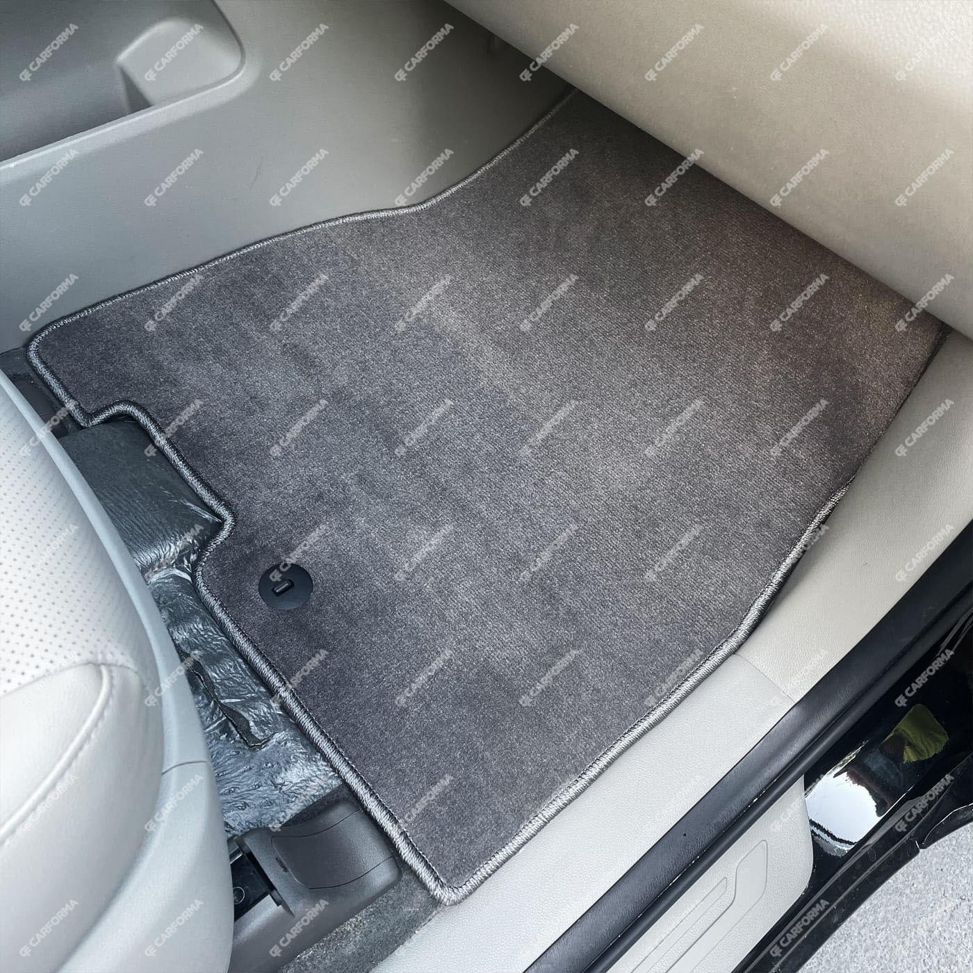 Ворсовые коврики на KIA Carnival III 7 мест 2014&nbsp;-&nbsp;2021 в Челябинске