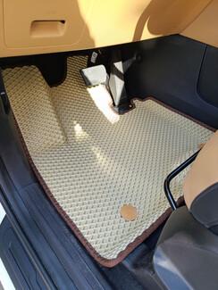 Коврики на KIA Carnival IV 8 мест 2020 - 2025 в Челябинске Коврики на KIA Carnival IV 8 мест 2020 - 2025 в Челябинске