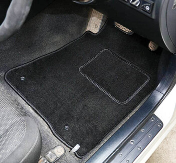 Ворсовые коврики на Toyota Altezza 1998&nbsp;-&nbsp;2005 в Челябинске