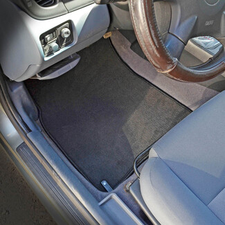 Коврики на Nissan Almera 2 (N16) 2000&nbsp;-&nbsp;2006 в Челябинске